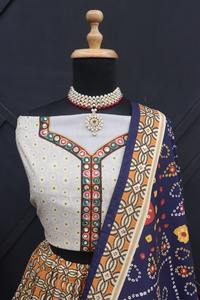 DGB 2023อินเดียแบบดั้งเดิมพรีเมี่ยม, คอลเลคชั่น lehenga choli สำหรับงานแต่งงานของผู้หญิงและงานปาร์ตี้ออกแบบในอินเดีย - Product Image 3