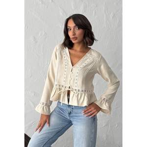 Chemise en lin pour femme 1995 avec détails rayés, collection F - Product Image 3