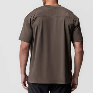 Cómoda Camiseta extragrande para hombre con diseño minimalista, perfecta para el uso diario - Product Image 6