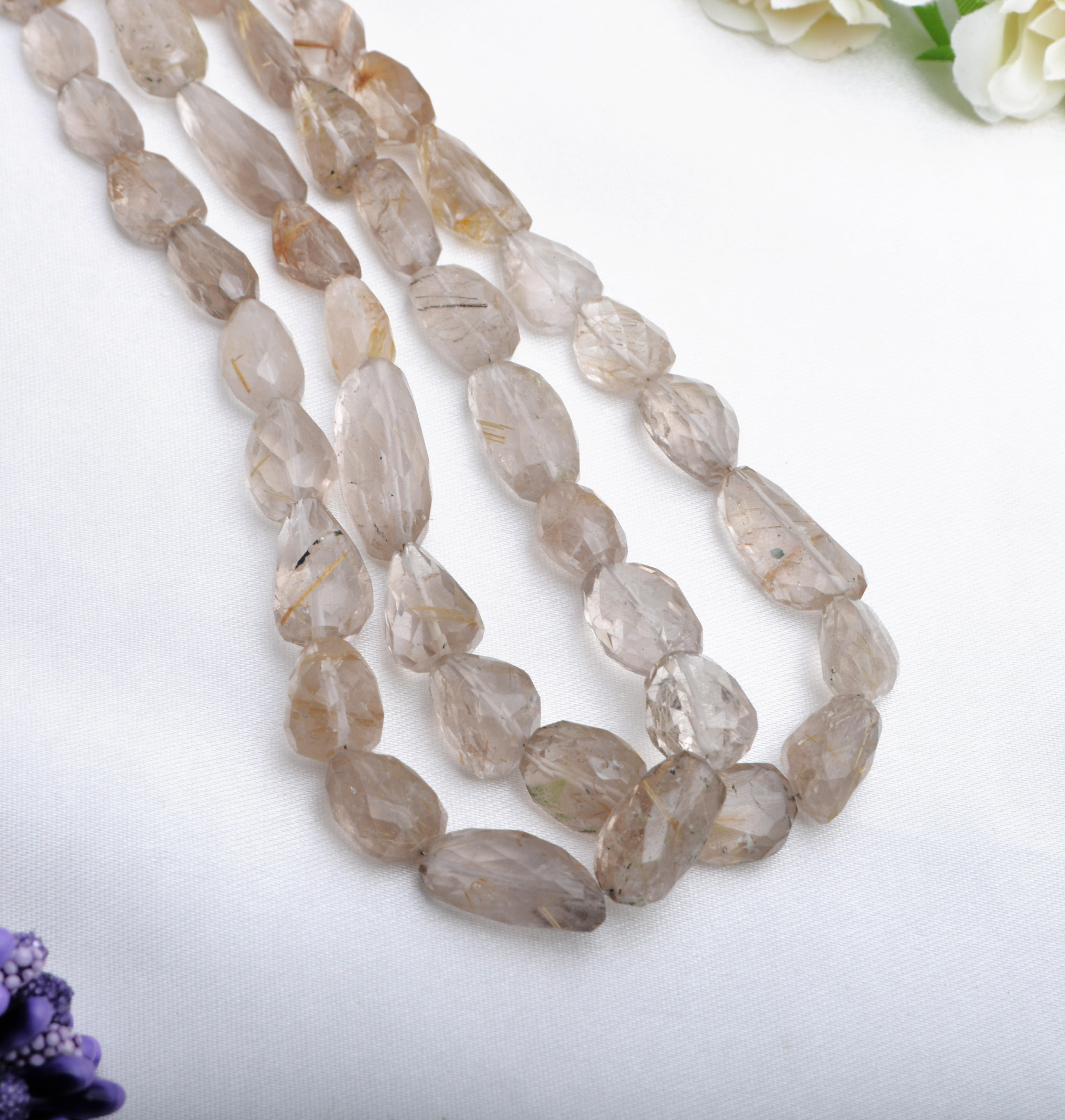 สีน้ำตาล