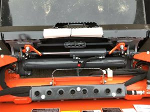 Chargeuse compacte Kubota SSV65 Diesel 75KW 80L avec godet à moment de charge élevé À VENDRE - Product Image 4