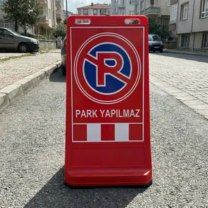 Bolardo de Advertencia de Prohibido Estacionar de 90 cm para una Guía de Estacionamiento Eficaz - Product Image 1