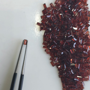 พลอยโกเมนสีแดงธรรมชาติ 3x1.7 มม. ทรงบาแก็ตต์ คุณภาพดีที่สุด สำหรับทำเครื่องประดับ - Product Image 2