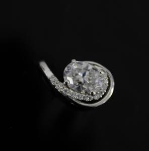 Pendentif à breloque en argent sterling 925 Moissanite taille ovale sans chaîne pour cadeau d'anniversaire pour femme - Product Image 6