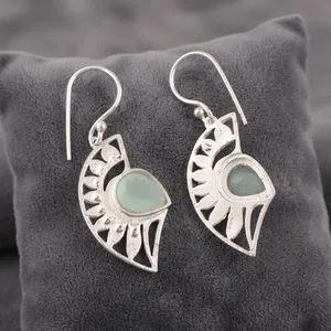 Boucles d'oreilles pendantes bohèmes en argent sterling 925 pour femmes, motif géométrique, chalcédoine rose sertie en clos, faites à la main - Product Image 4