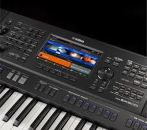 Teclado Arreglista de Alto Nivel PSR-SX900 de 61 Teclas, Original Premium, Usado, Piano Electrónico Digital con Interfaz MIDI - Product Image 1