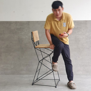<b>Adjustable</b> Industrial High <b>Bar</b> <b>Stool</b> with Wooden Seat and Iron Frame for Farmhouse and Kitchen Use - Product Image 5