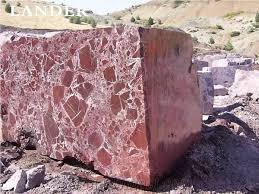 Bloque de Granito Rojo del Pacífico de Primera Calidad con Motas Negras y Grises - Diseño Moderno para Decoración de Pisos de Dormitorios y Salas de Estar - Product Image 3