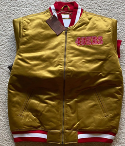 Veste universitaire d'hiver personnalisée pour homme NOORX SPORTS, tissu satiné 100% polyester, respirant, col montant, coupe régulière, boutons recouverts - Product Image 3