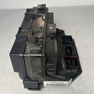 Relais automobiles pour <span class=keywords><strong>Dodge</strong></span> Grand <span class=keywords><strong>Caravan</strong></span> Travel 04692302AB, boîte à fusibles du support moteur - Product Image 6