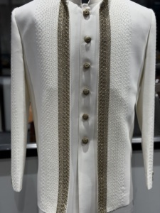 Chaqueta Sherwani Indo-Occidental Blanca de Lujo con Bordado para Hombre, Chaqueta Bandhgala de Diseñador para Boda, Traje de Novio Hecho a Mano, Calidad de Exportación - Product Image 4