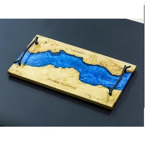 Plateau en laiton fait main rectangulaire personnalisé avec poignée Plateau de service en résine époxy de style moderne pour aliments et fruits - Product Image 3