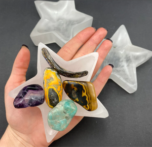 Bol en forme de coeur en sélénite sculpté à la main Bols en sélénite en forme de chat en cristal de guérison naturelle pour bougeoir - Product Image 4