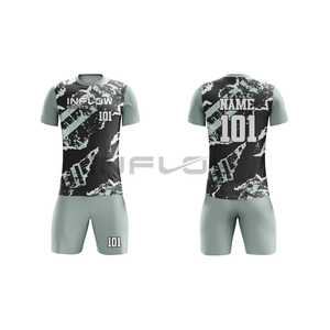 เสื้อฟุตบอลผ้าโพลีเอสเตอร์100% ชุดเล่นฟุตบอลแบบสั่งทำแห้งเร็วเสื้อเจอร์ซี่สำหรับทีมสโมสร - Product Image 1