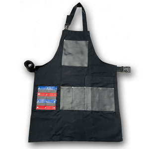 Vente en gros Tablier de coiffeur en cuir noir véritable de qualité supérieure avec 5 poches Cape de coiffure pour coiffeurs et salons de coiffure - Product Image 3