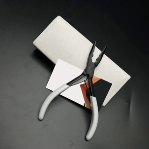 Pinzas para Extensiones de Cabello de Primera Calidad, Tendencia en Negro y Blanco, Hechas de Acero Inoxidable - Product Image 6