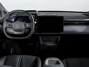 SUV 2023 R X AWD Automatique avec Barres de Toit Métalliques, Volant à Gauche, Sièges en Cuir, Batterie au Lithium, Toit Ouvrant Panoramique Unique, ACC - Product Image 4