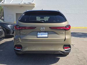 Usado cuidadosamente 2025 Mazda PHEV Premium 4dr SUV AWD (2.5L 4cyl gas/eléctrico plug-in híbrido 8A) - Product Image 3