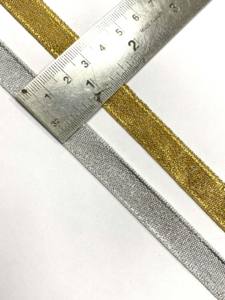 ริบบิ้นโพลีเอสเตอร์คุณภาพสูง 100% ความยาว 25 หลา/ม้วน ขนาด 10 มม. (3/8 นิ้ว) สีทองเงิน สองด้าน ทนทานสูง สำหรับห่อของขวัญคริสต์มาส - Product Image 2