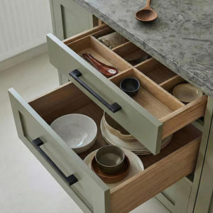 Poignées de meuble contemporaines en alliage de zinc, écologiques et durables, noir mat argenté, forme barre minimaliste, pour tiroirs de cuisine - Product Image 6