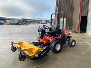 Efficient Kubota Zero Turn Lawn <b>Mower</b> with Ergonomic Seat Design - Product Image 4