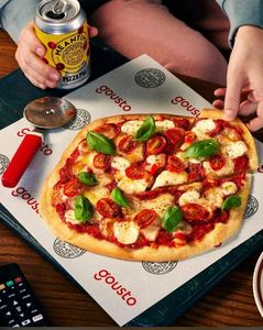 Diseño de logotipo impreso personalizado Papel de regalo de alimentos impreso en blanco y revestimientos de bandejas de alimentos Papel de regalo de aperitivos a prueba de grasa - Product Image 2