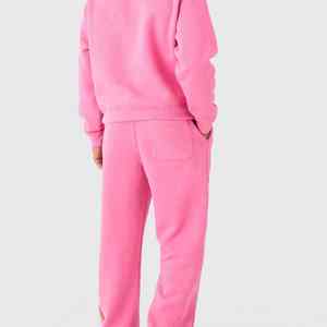 Survêtement personnalisé avec impression gonflée vibrante, texture graphique en relief, intérieur respirant et mouvement facile - Product Image 3