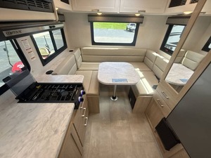 Excellente condition, comme neuve : Nouvelle caravane de voyage T-h-o-r F-r-e-e-d-o-m E-l-i-t-e 19H-E-C 2026 pour l'extérieur, maison mobile, camping-car - Product Image 5