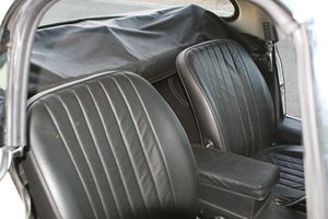 ข้อเสนอสุดคุ้มสำหรับรถ XKE Roadster ปี 1967 - Product Image 2