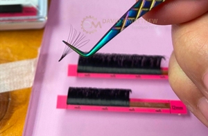 Pince à épiler à 90 degrés la plus populaire avec boîte d'emballage en acier inoxydable couleur or pince à épiler pour extension de cils - Product Image 6
