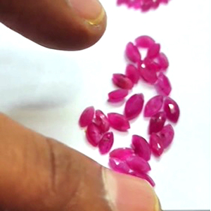 700 piezas de rubí natural 4x3 5x3 6x4 7x5mm Oval redondo pera cuadrado Marquesa Faceta 245 Cts Lote Iroc Sales Gemstone US $196 para todos - Product Image 5