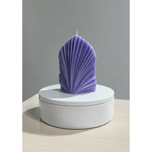 Purple Seashell Decorative Aromatherapy Candle Cute Soy Wax Halloween Novelty with Flower Pattern for Home Decoration - Product Image 3