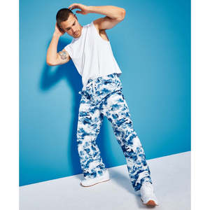 Pantaloni Convertibili Utility da Uomo Royalty by Maluma Blu Taglia L Vestibilità Rilassata Stampa a Onde Antipiega Logo Personalizzabile - Product Image 2