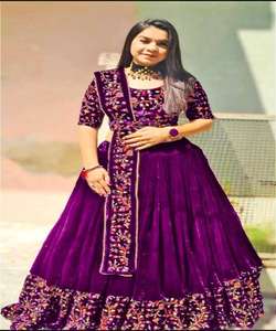 Chinon Silk Lehenga Choli Set, un estudio de elegancia y sofisticación, drapeado a la novia en un lujoso estilo de seda Gharara - Product Image 1