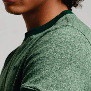 Camiseta Ringer para hombre de marca de moda Logotipo personalizado Impresión gráfica 100% Algodón Ajuste de gran tamaño Patrón sólido en tela de Jersey - Product Image 4