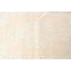 Alfombra Turca Vintage, Alfombra Pequeña de 1,4x2,8 pies, Alfombra Blanca a Rayas - Product Image 4