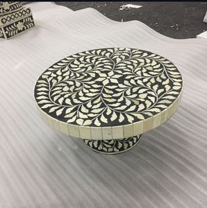 Elegante soporte octogonal para pasteles con incrustaciones de hueso blanco y negro, cortador de pasteles ecológico hecho a mano sostenible, vajilla de exhibición comercial - Product Image 5