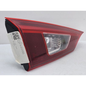 LUZ DE FRENO TRASERA IZQUIERDA INTEGRADA EN LA PUERTA MAZDA 3 Serie B45A513G0 SHY1 (13>) - Product Image 2