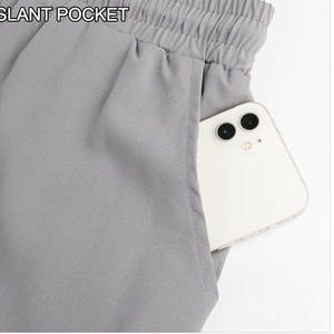 Fabricación de fábrica Pantalones cortos para correr para hombres de color sólido Diseñe su propio producto Pantalones cortos para correr para hombres - Product Image 5