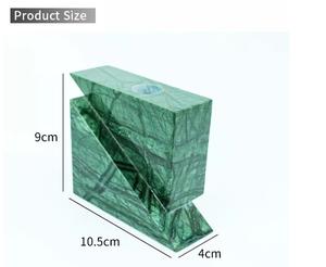 Bougeoir à découpe de trou de conception créative pour la décoration de Noël Deux bougeoirs en marbre triangulaires joints - Product Image 6