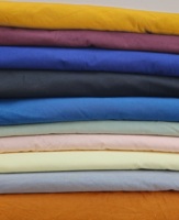 Vente en gros 44 "Popeline de coton organique de couleur pure 100% Tissu teint solide pour vêtements Textile 100% coton ou personnalisé Teint uni