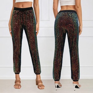 Pantalones morados con cordones para mujer, perfectos para discotecas, fiestas y actuaciones, cuenta con adornos de lentejuelas metálicas redondas - Product Image 5