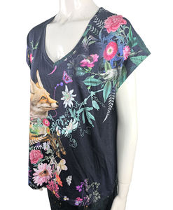 Camiseta de diseño personalizado con estampado digital nuevo y elegante de calidad superior para mujer 220 GSM Algodón puro directo al por mayor del proveedor BD - Product Image 5