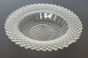 Bol décoratif de luxe pour table, lavable, design accrocheur, en verre, pour la maison, la cuisine, les hôtels, les restaurants, les fêtes, le service de nourriture - Product Image 3