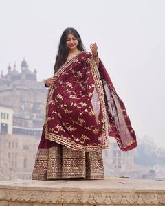 Nhà thiết kế thêu <span class=keywords><strong>anarkali</strong></span> áo choàng phù hợp với rượu vang màu nặng <span class=keywords><strong>Net</strong></span> Wedding Dress với dupatta tầng chạm vào Bridal Gown cho các bên - Product Image 5