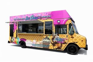 New Design Food Truck 12m Aluminum Food Truck With <b>Soft</b> <b>Serve</b> <b>Machine</b> And Insulated Compartments For Outdoor Use - Product Image 1