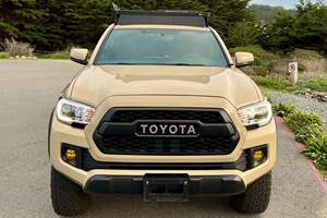 TOYOTA TACOMA TRD OFF-ROAD DOUBLE CAB 4X4 2017 D'OCCASION (LHD/RHD) - Product Image 2