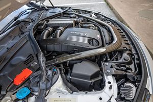 PAQUETE COMPETENCIA USADO LHD/RHD 2020 B M W M4 COUPE - Product Image 2