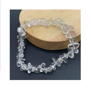 สร้อยข้อมือชิปควอตซ์ใสทำด้วยมือดีไซน์ไม่เหมือนใครสำหรับการทำสมาธิและพลังงานเชิงบวกทั่วโลก - Product Image 3