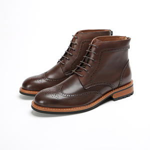 Bottines Chelsea en cuir de vachette rétro avec amorti souple pour hommes, idéales pour les événements à thème vintage et les tenues de bureau - Product Image 1